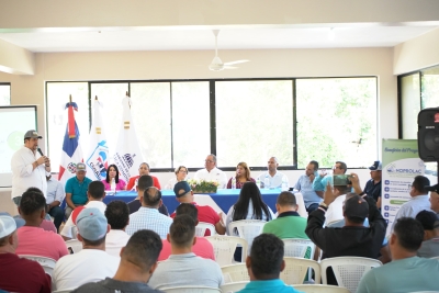 SOCIALIZACIÓN DEL PROYECTO PARA LA NORMALIZACIÓN DE LAS PROCESADORAS LÁCTEAS (NOPROLAC) EN SANTIAGO RODRÍGUEZ