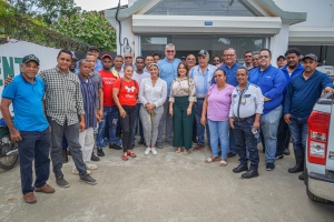 Entrega de herramientas para el uso en las fincas y mejorar la calidad de la leche a cinco gremios ganaderos de la provincia Duarte