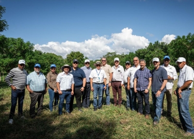 La Hacienda la Bobia, propiedad del señor Eric Rivero, presidente de APROLECHE, fue la finca ganadera escogida por los organizadores de la 31° Asamblea General Anual de FEPALE, para realizar su visita de campo.