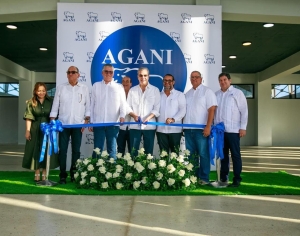 PRESIDENTE INAUGURA MULTIUSO DE AGANI, LA OTRA BANDA, HIGUEY.